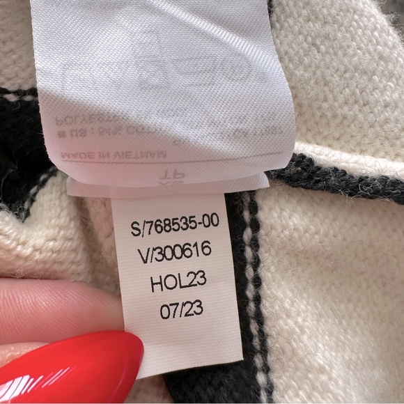 BANANA REPUBLIC Turtleneck Sweater NWT in Transition Cream Sz. XS - Picture 11 of 11